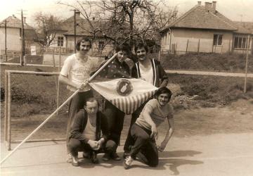Getiarliga 1978 - Družstvo Ožrani - Štefan Kosáč, Robert Pauer, Ján Halmo, Peter Halmo a Milan Halmo Getiarliga 1978 - Družstvo Ožrani - Štefan Kosáč, Robert Pauer, Ján Halmo, Peter Halmo a Milan Halmo