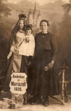 Angela Dobiašová v Mariazelli v roku 1926 Angela Dobiašová v Mariazelli v roku 1926